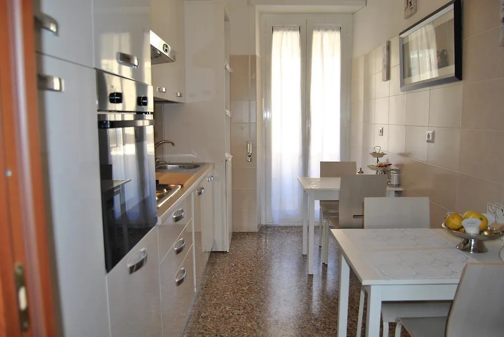 Bed And Breakfast Papa Rome Italy